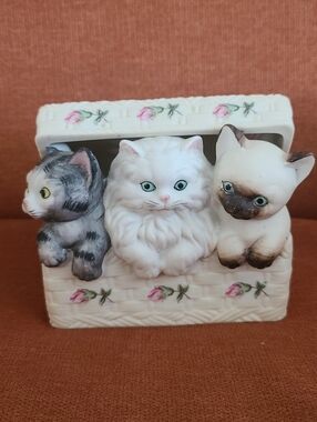 Mann Vintage Porcelain Trio of Kittens in Floral Basket Figurine Musical